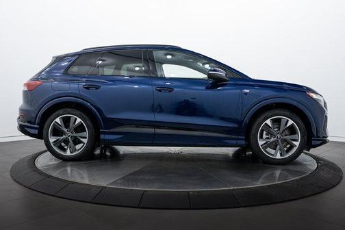 2025 Audi Q4 e-tron Premium Plus