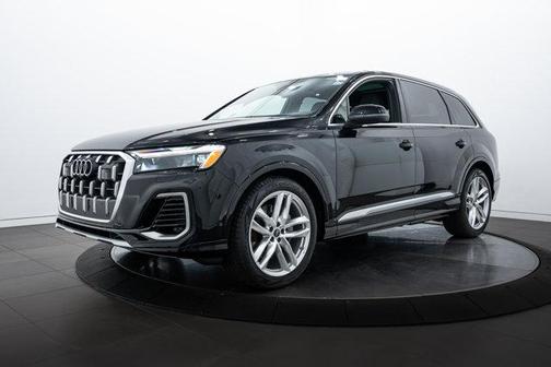 2025 Audi Q7 55 Premium Plus