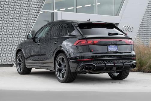 2026 Audi RS Q8 4.0T