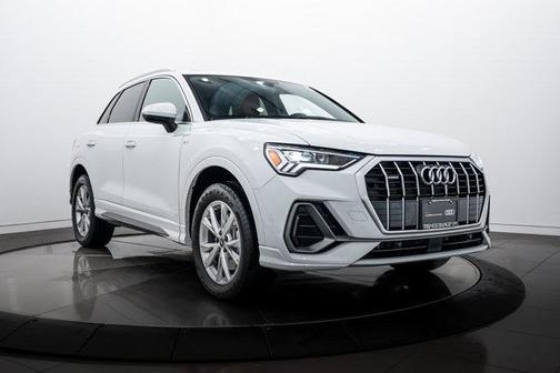 2023 Audi Q3 S line Premium
