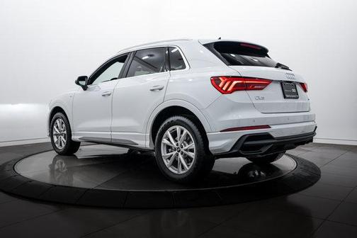 2023 Audi Q3 S line Premium