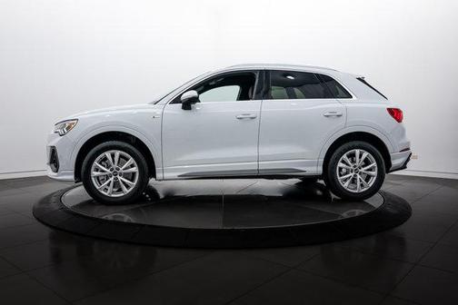 2023 Audi Q3 S line Premium