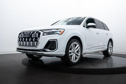 2025 Audi Q7 55 Premium Plus