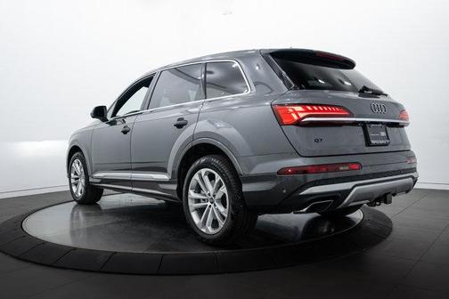 2025 Audi Q7 55 Premium Plus