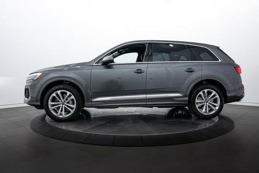 2025 Audi Q7 55 Premium Plus