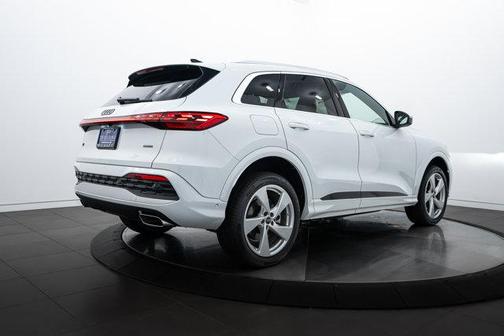 2025 Audi Q5 Premium Plus