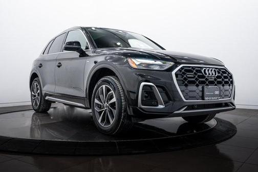 2023 Audi Q5 45 S line Premium Plus