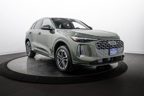 District Green Metallic 2025 Audi Q5 Premium Plus