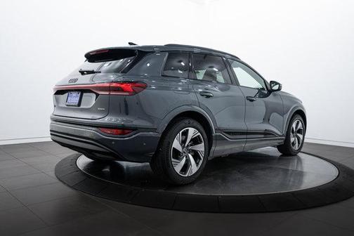 2025 Audi Q6 e-tron Prestige