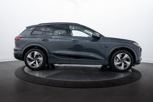2025 Audi Q6 e-tron Prestige