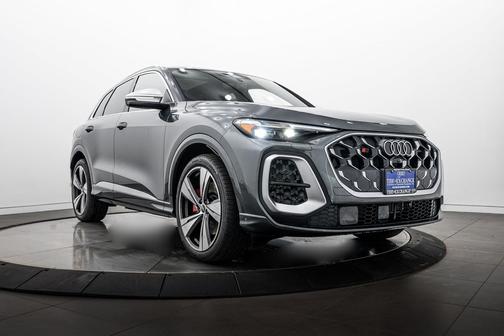 Daytona Gray 2026 Audi SQ5 3.0T Prestige
