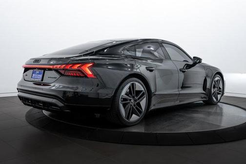 2024 Audi RS e-tron GT quattro