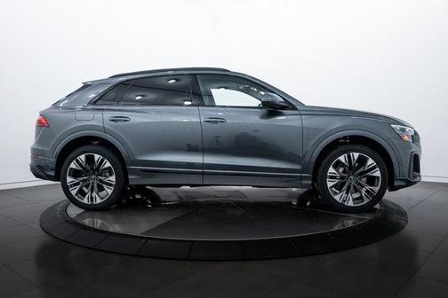 2025 Audi Q8 55 Premium Plus