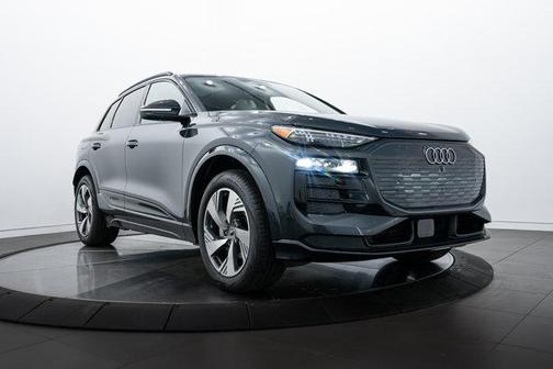 2025 Audi Q6 e-tron Premium Plus
