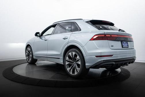 2025 Audi Q8 55 Premium Plus