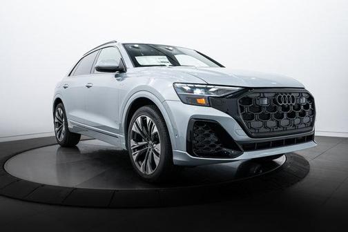 2025 Audi Q8 55 Premium Plus