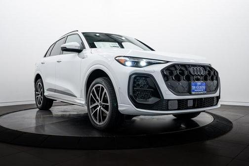 Glacier White 2026 Audi Q5 Premium Plus