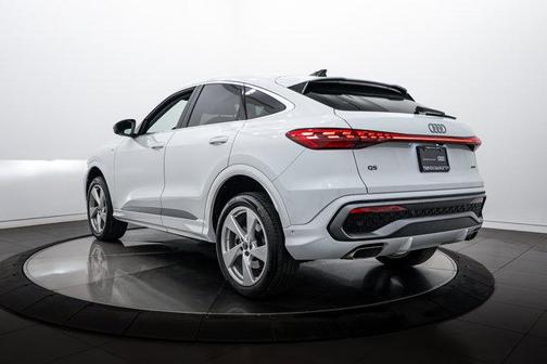 2025 Audi Q5 Premium Plus