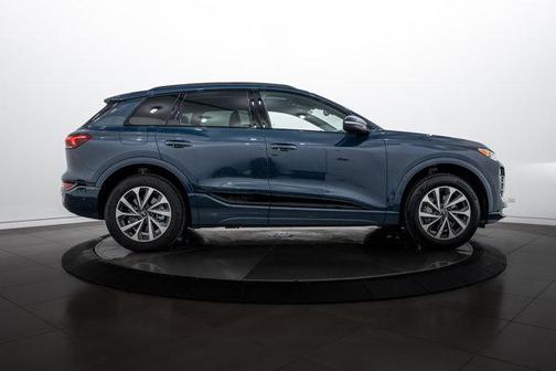 2025 Audi Q6 e-tron Premium