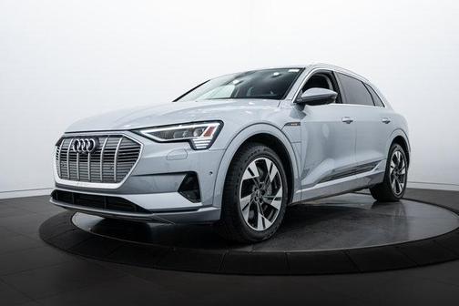 2021 Audi e-tron Prestige