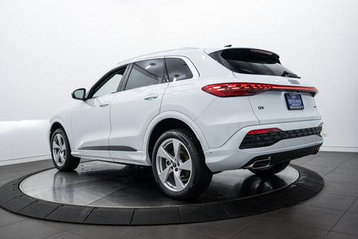 2025 Audi Q5 Premium Plus