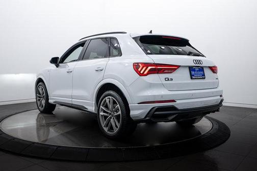 2022 Audi Q3 45 S line Premium Plus