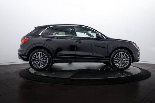 2022 Audi Q3 40 Premium