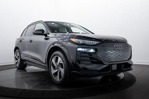 2025 Audi Q6 e-tron Premium Plus