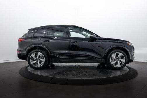2025 Audi Q6 e-tron Premium Plus