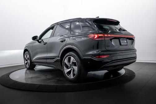 2025 Audi Q6 e-tron Premium Plus