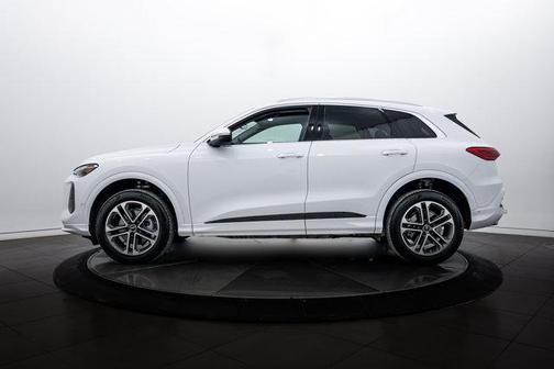 2025 Audi Q5 Premium