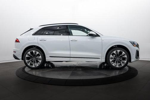 2026 Audi Q8 55 Premium Plus