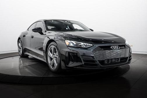 2023 Audi e-tron GT Premium Plus