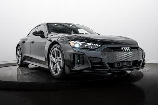 2023 Audi e-tron GT Premium Plus