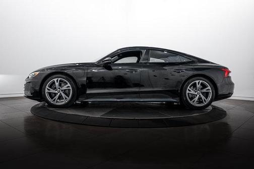 2023 Audi e-tron GT Premium Plus