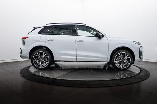 2026 Audi Q3 S line