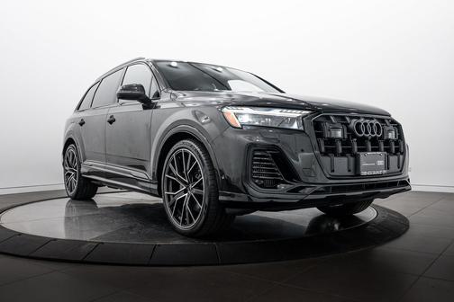 Mythos Black Metallic 2025 Audi Q7 55 Prestige