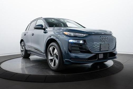 2025 Audi Q6 e-tron Premium Plus