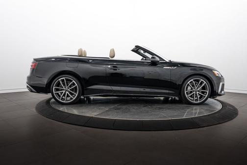 Mythos Black Metallic/Black Roof 2023 Audi A5 45 S line Premium Plus
