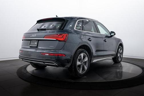 2024 Audi Q5 40 Premium Plus