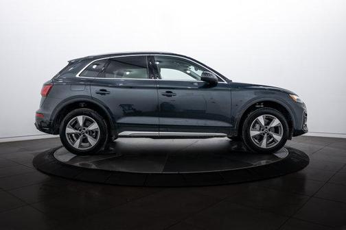 2024 Audi Q5 40 Premium Plus
