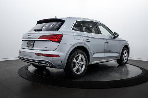 2023 Audi Q5 40 Premium