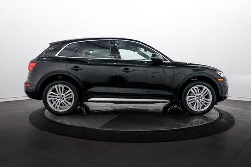 2020 Audi Q5 45 Premium Plus