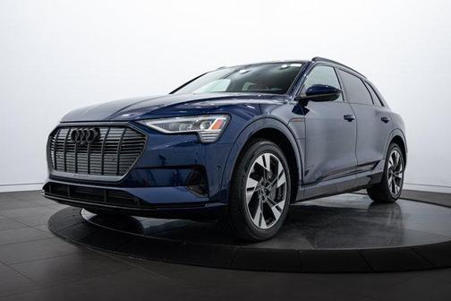 2022 Audi e-tron Premium