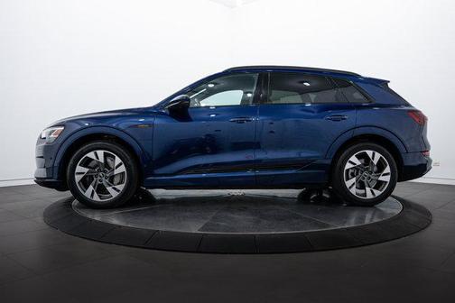 2022 Audi e-tron Premium