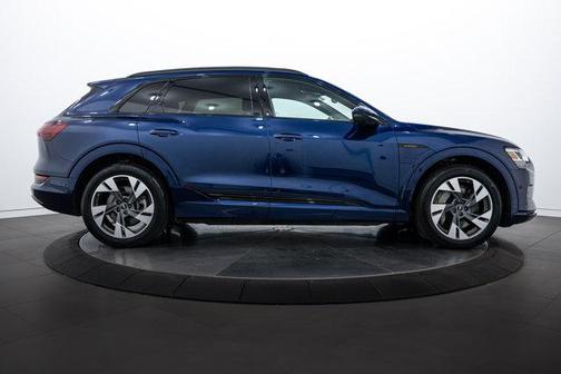 2022 Audi e-tron Premium