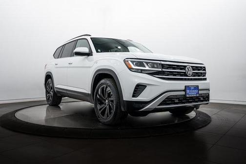 2023 Volkswagen Atlas 2.0T SE w/Technology 4MOTION
