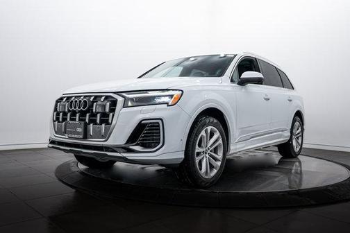 2025 Audi Q7 55 Premium