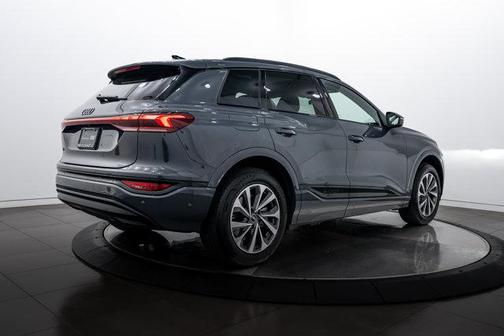 2025 Audi Q6 e-tron Premium