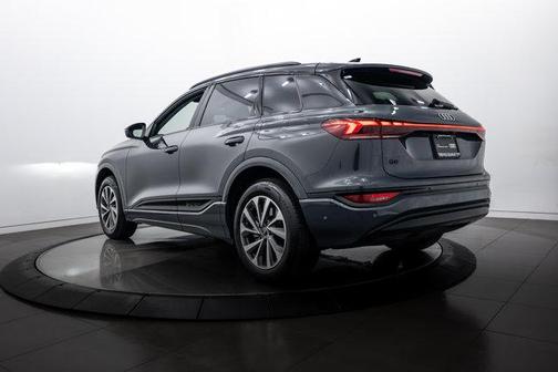 2025 Audi Q6 e-tron Premium